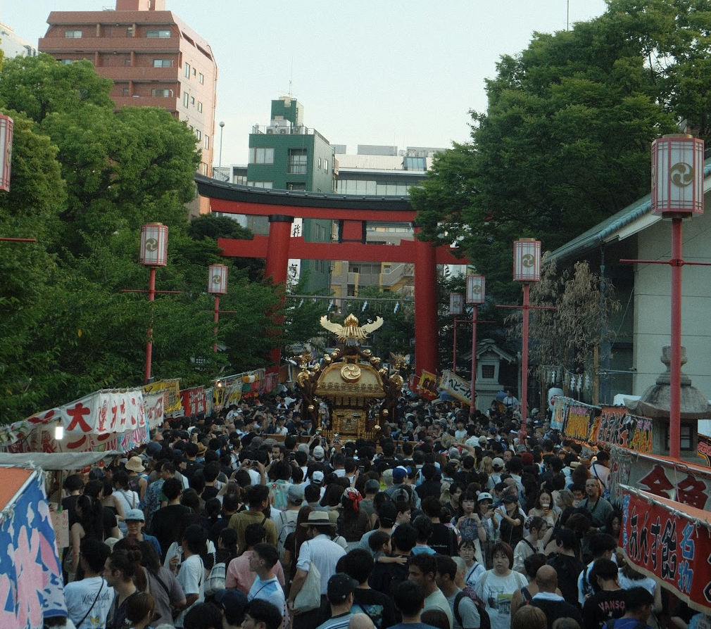 crowd
